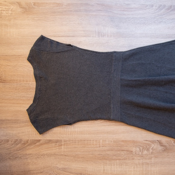 Knit Dress - Picture 3 of 4